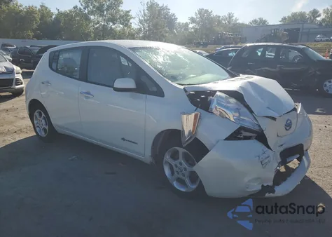 2015 Nissan Leaf S z USA, uszkodzony, nr VIN 1N4AZ0CP4FC303380
